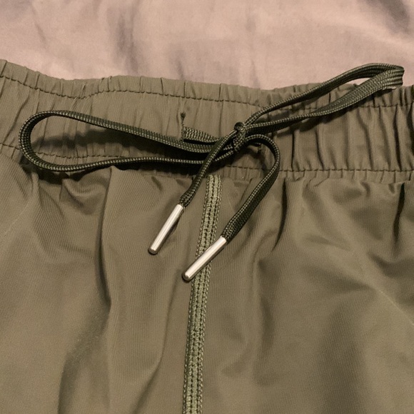 Zyia Olive Everywhere pants Large EUC - Picture 4 of 9
